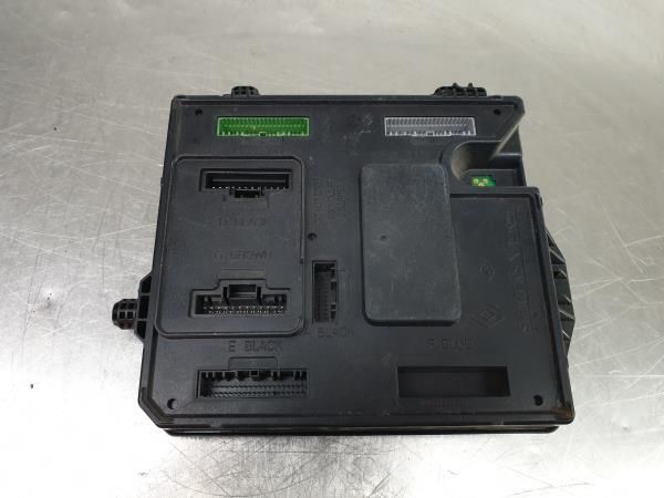 Módulo confort RENAULT Megane III (BZ0_)