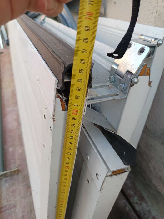 Portão de garagem seccionado