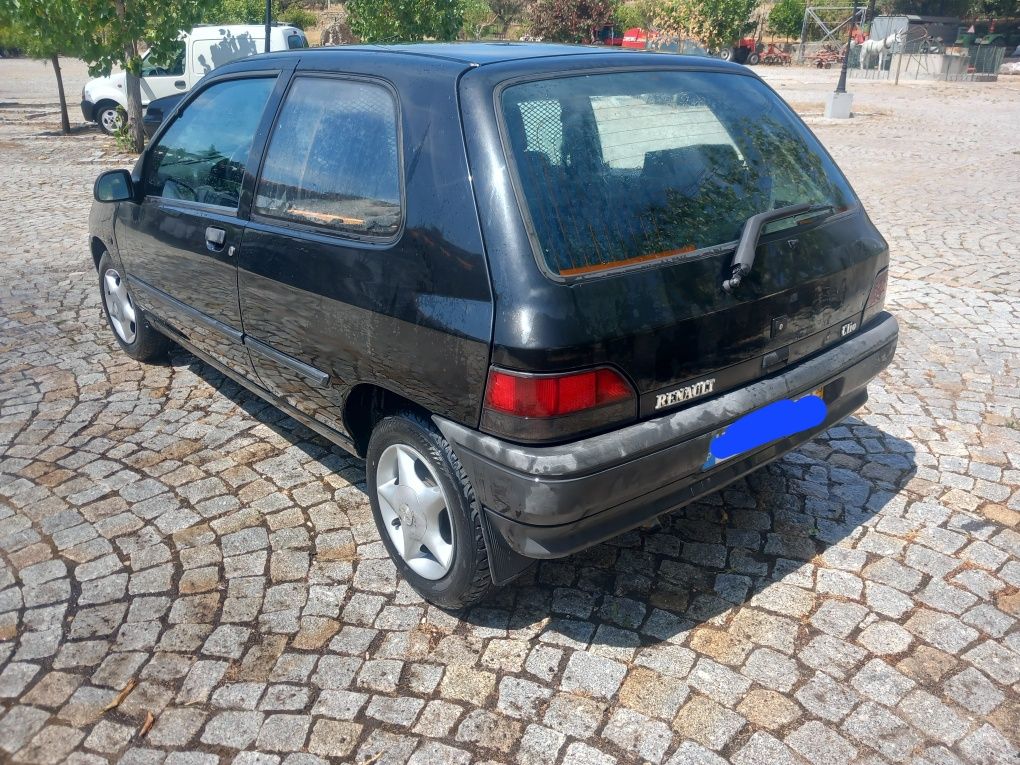 Renault Clio 1.9 D