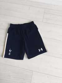 Спортивні шорти Under Armour на хлопчика 10 рокіа. Зріст 140 см.