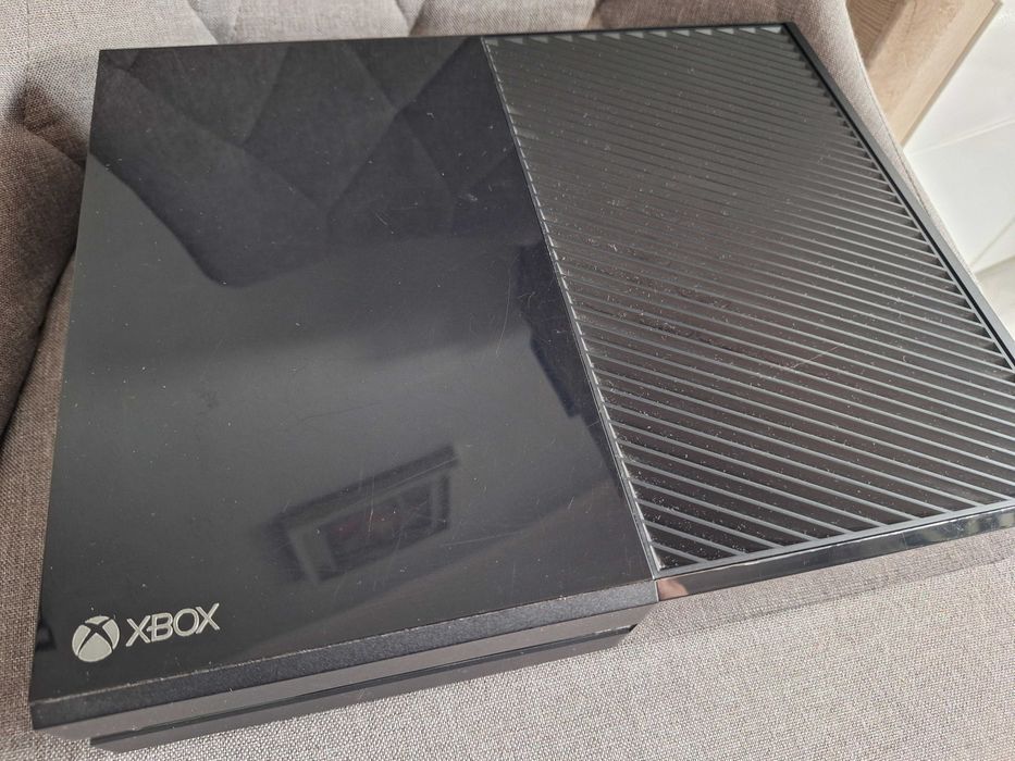 Konsola XBOX ONE Kompletna 500gb