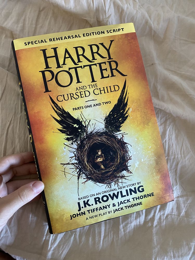 Нова книга Harry Potter and the Cursed Child