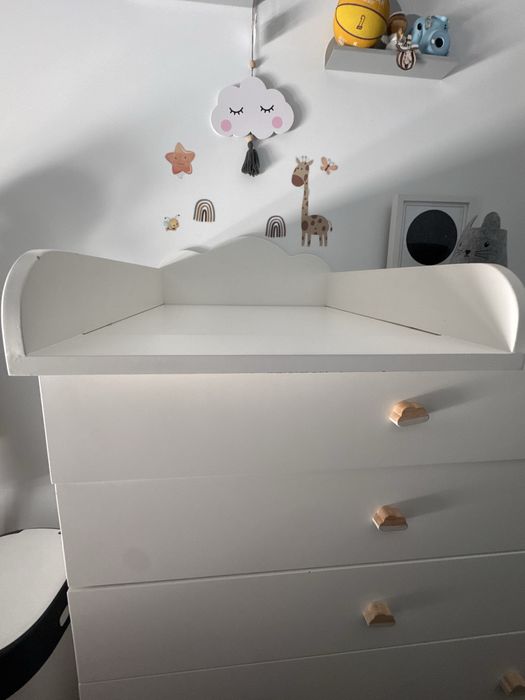 Muda fraldas em madeira para comoda