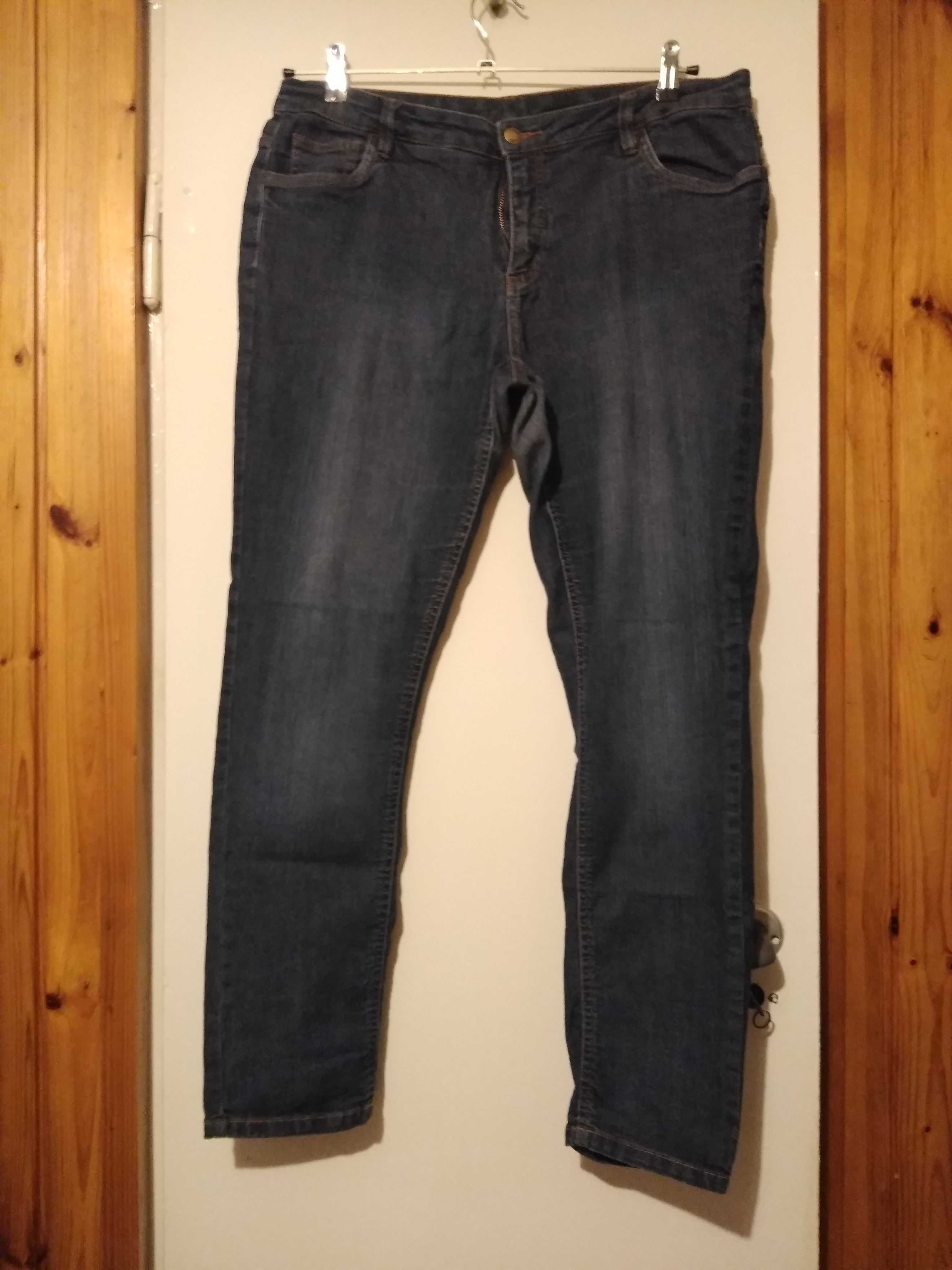 Spodnie jeansowe elastyczne jasnoniebieskie rozmiar 46/48
