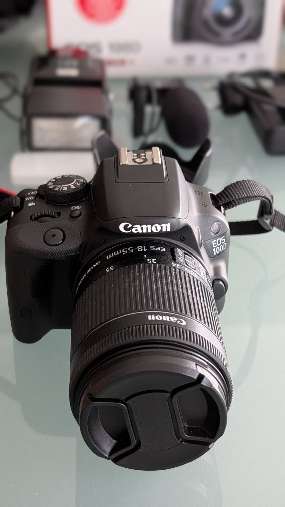 Canon EOS 100D c/ muitos extras