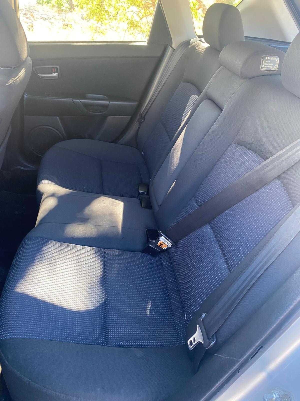 Vendo Mazda3 2005, bom estado