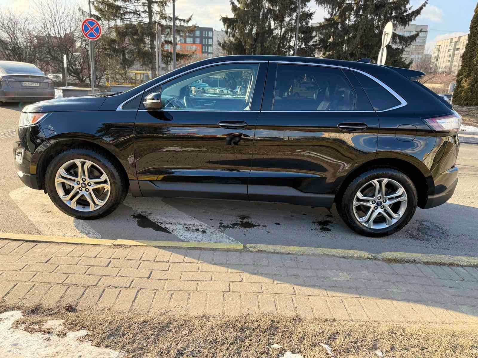 Ford edge titanium