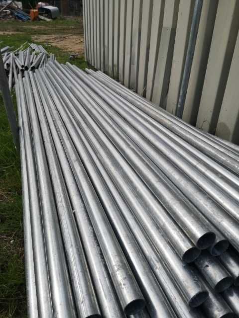 słupek ogrodzeniowy ocynk 250cm Fi 42/2mm -30zł/szt