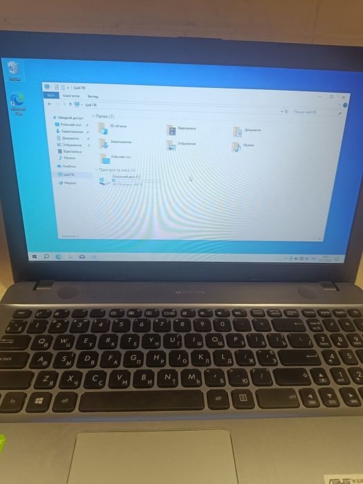 Продам Ноутбук ASUS N541S в отличном состоянии.