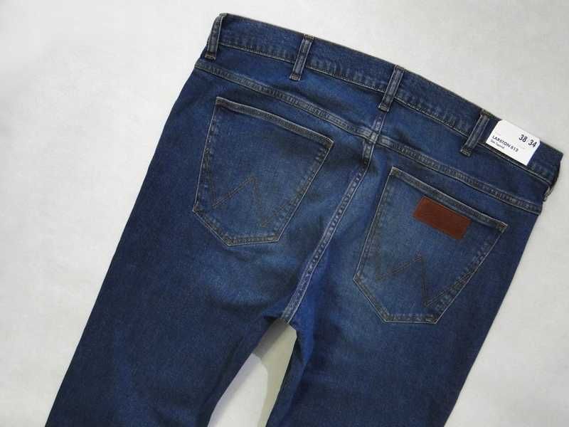 370 WRANGLER Larston tapered spodnie jeans W18SX5201 W38 L34