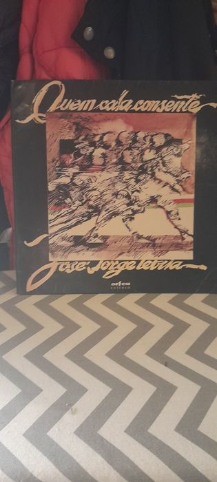 Vendo disco de vinil LP de  José Jorge Letria