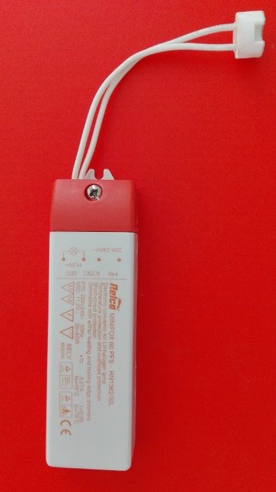 Transformadores eletrónicos, focos e conetores