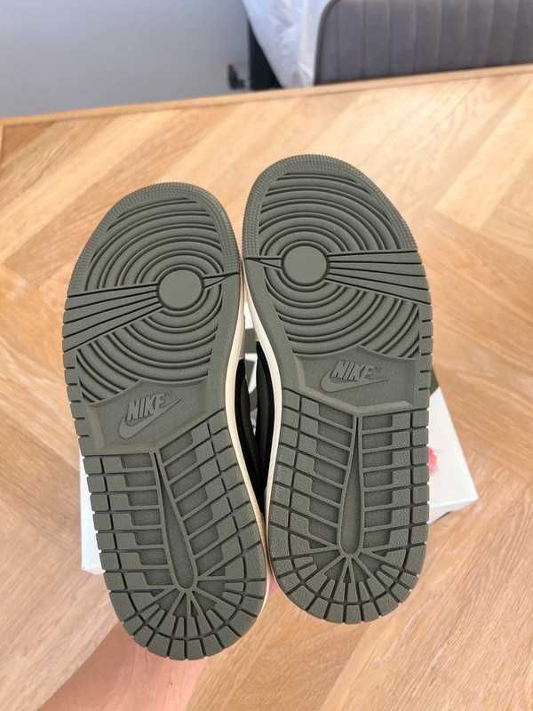Buty do koszykówki Jordan1LowTravisScottOlive nowy z metką R.41