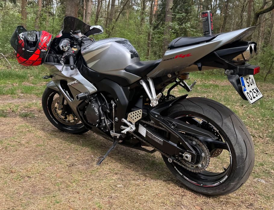 Honda sc57b CBR 1000rr fireblade