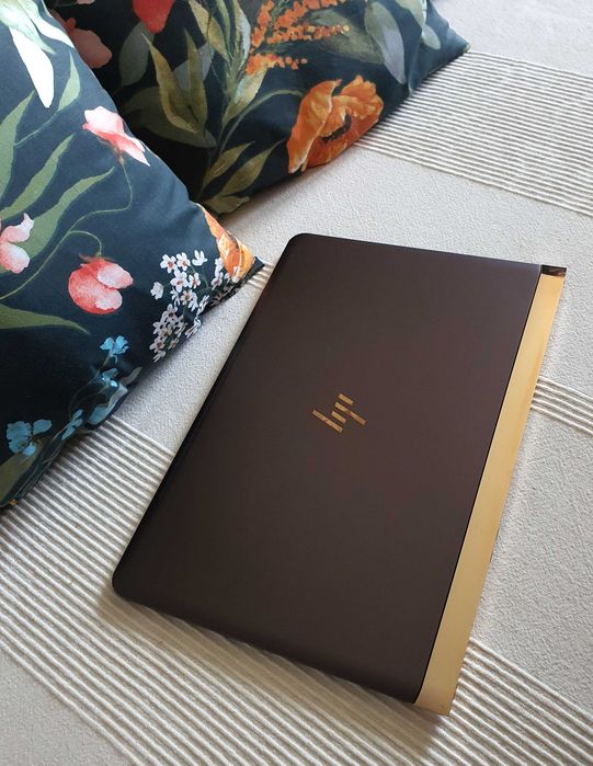 GOLD Windows11 HP Pro Spectre FHD wąski śliczny laptop Złoty usb-c SSD