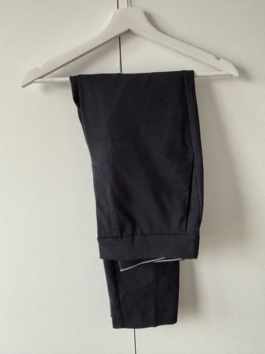 Granatowe spodnie garniturowe Zara rozmiar M