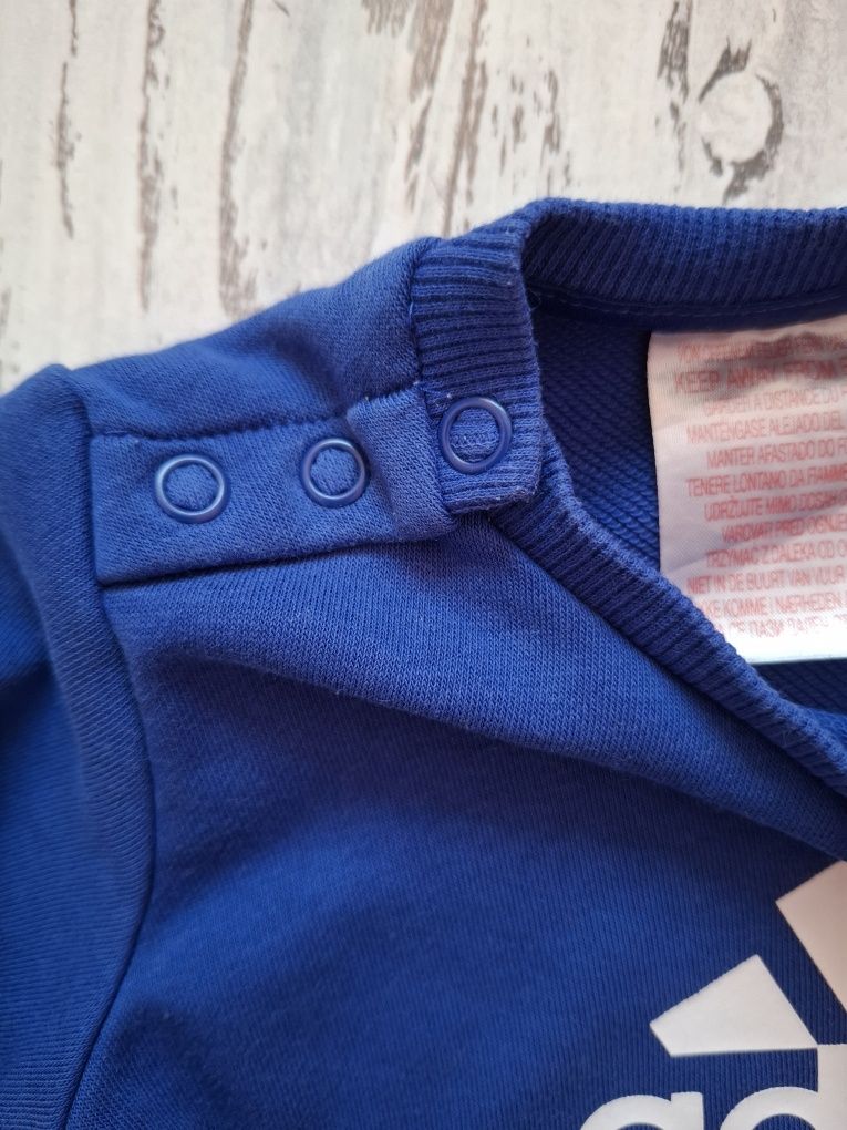 Sprzedam dres Adidas 9-12 miesięcy