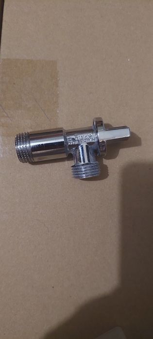 Vendo pack de torneira e rolo de estor