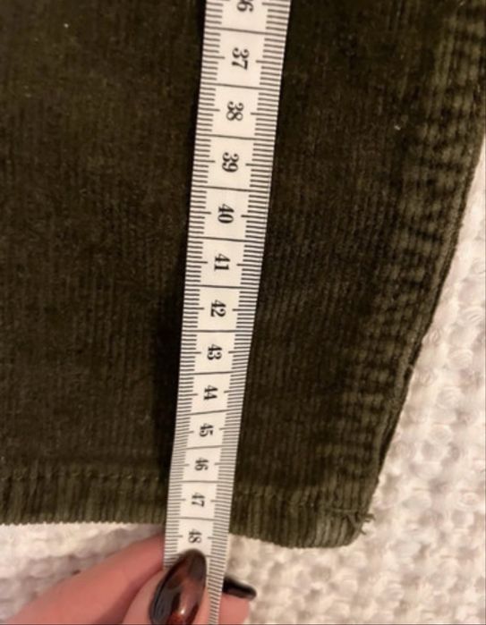 Zara sodbie sztruksy zielone jesien 86 12/18 m