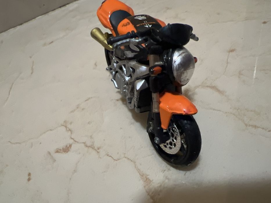 Мотоцикл "MV Agusta Brutale S"