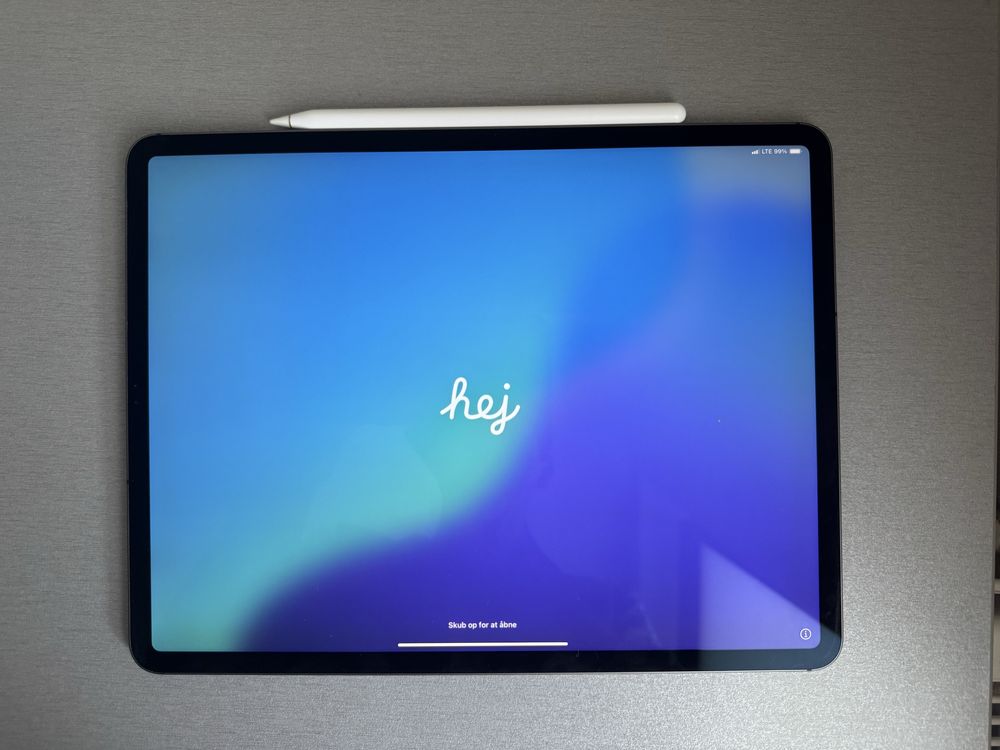 iPad Pro 12.9” (2020) Wifi + Celluar, 128GB + Apple Pencil + UAG чохол