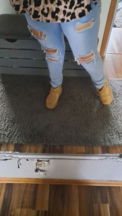 Spodnie z dziurami 48/52