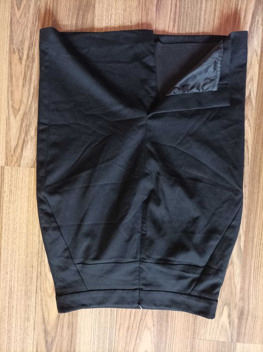 Spódnica czarna CUE rozm 40/12