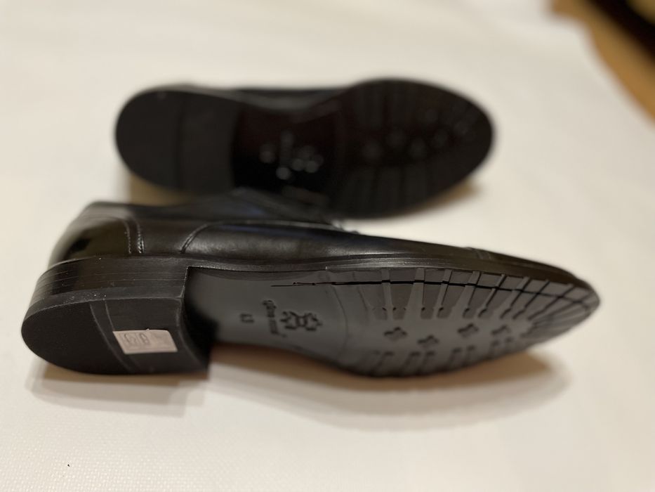 Туфлі класичні натуральна шкіра 43р