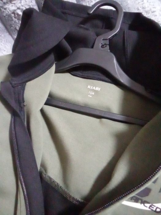 Новий дуже гарний та зручний спортивний костюм