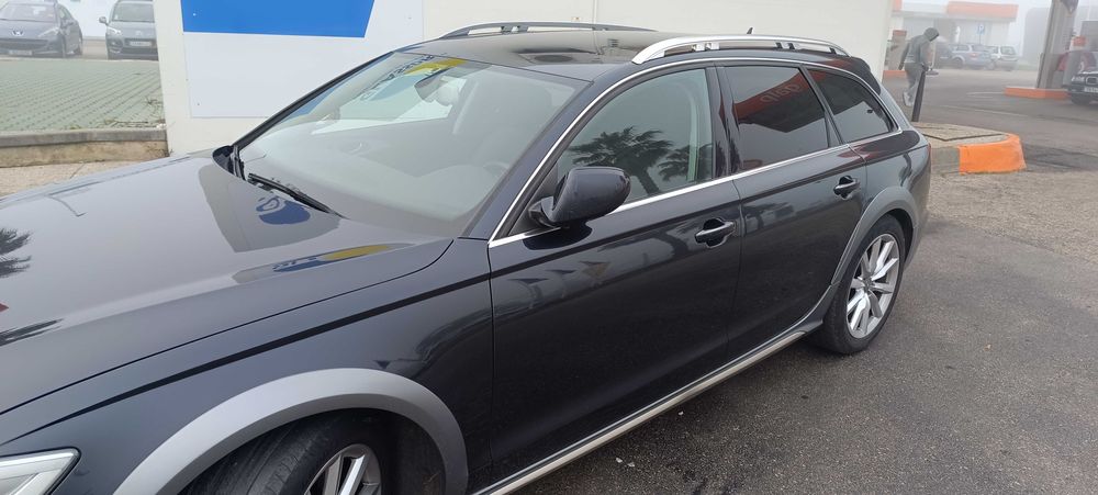Impecável Audi A6 Allroad 3.0 TDi quattro Adv.S tronic