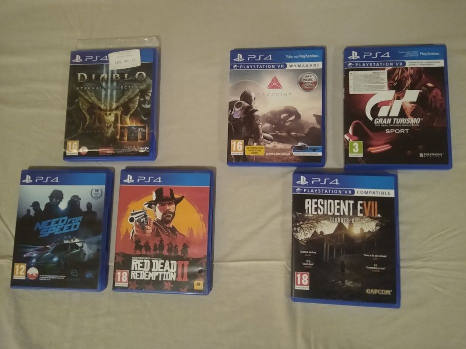 Konsola PS4 Pro 1T Google VR Gry Akcesoria