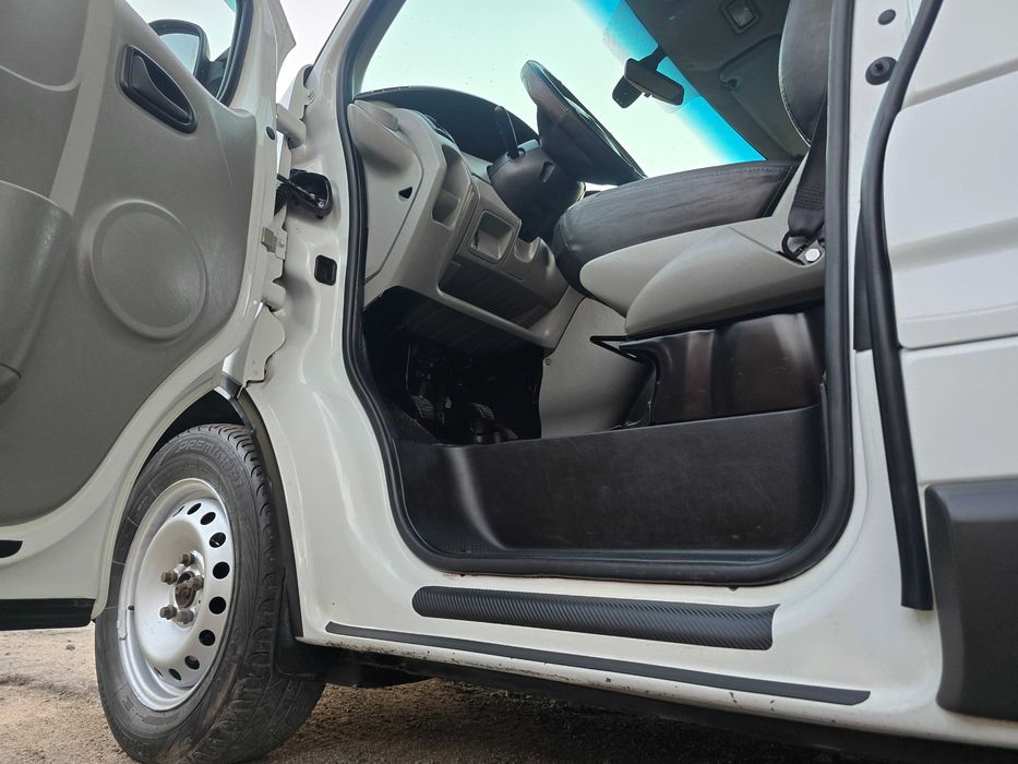 Nissan Primastar 1.9 dCi 9місць
