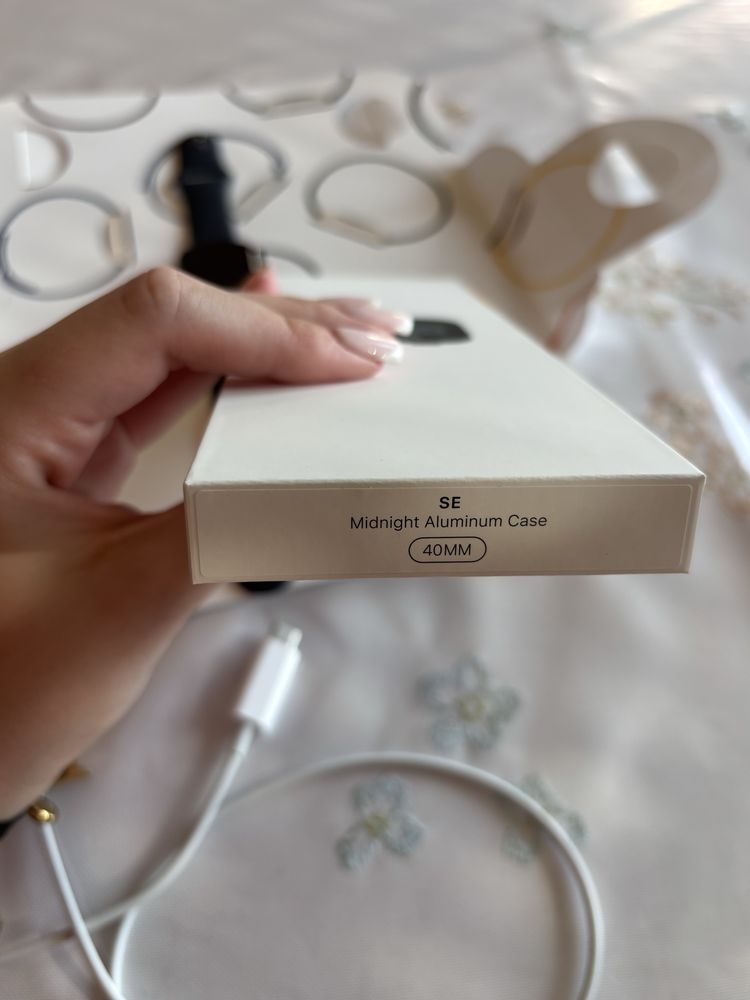 Apple watch se 2 gen GPS 40 mm koperta północ