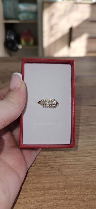 Piękny pierścionek 585