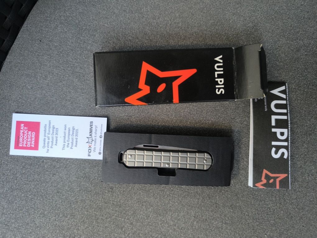 Scyzoryk Fox Vulpis Grenade Pattern Titanium