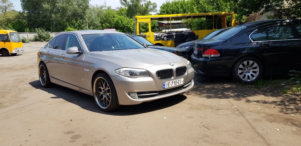 Бампер БМВ Е53 Е60 Е65 Е66 E70 Е71 Ф01 Ф10 Ф30 Бампер BMW