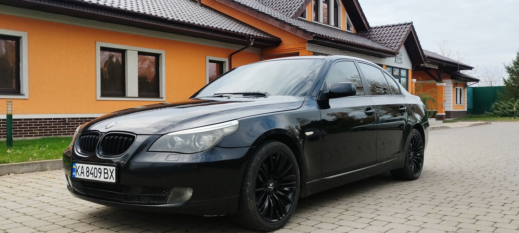 Продам BMW е60 рест 2008 рік