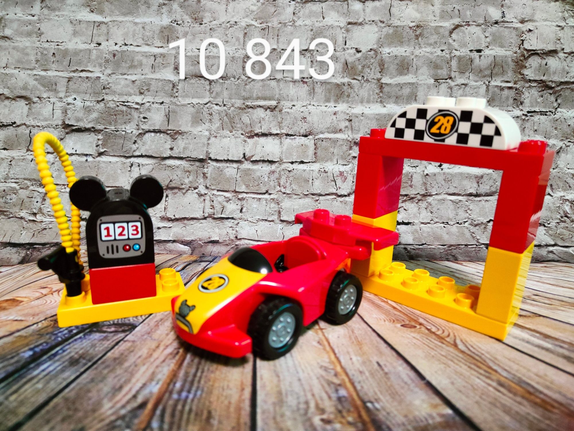 LEGO Duplo Miki wyścigówka