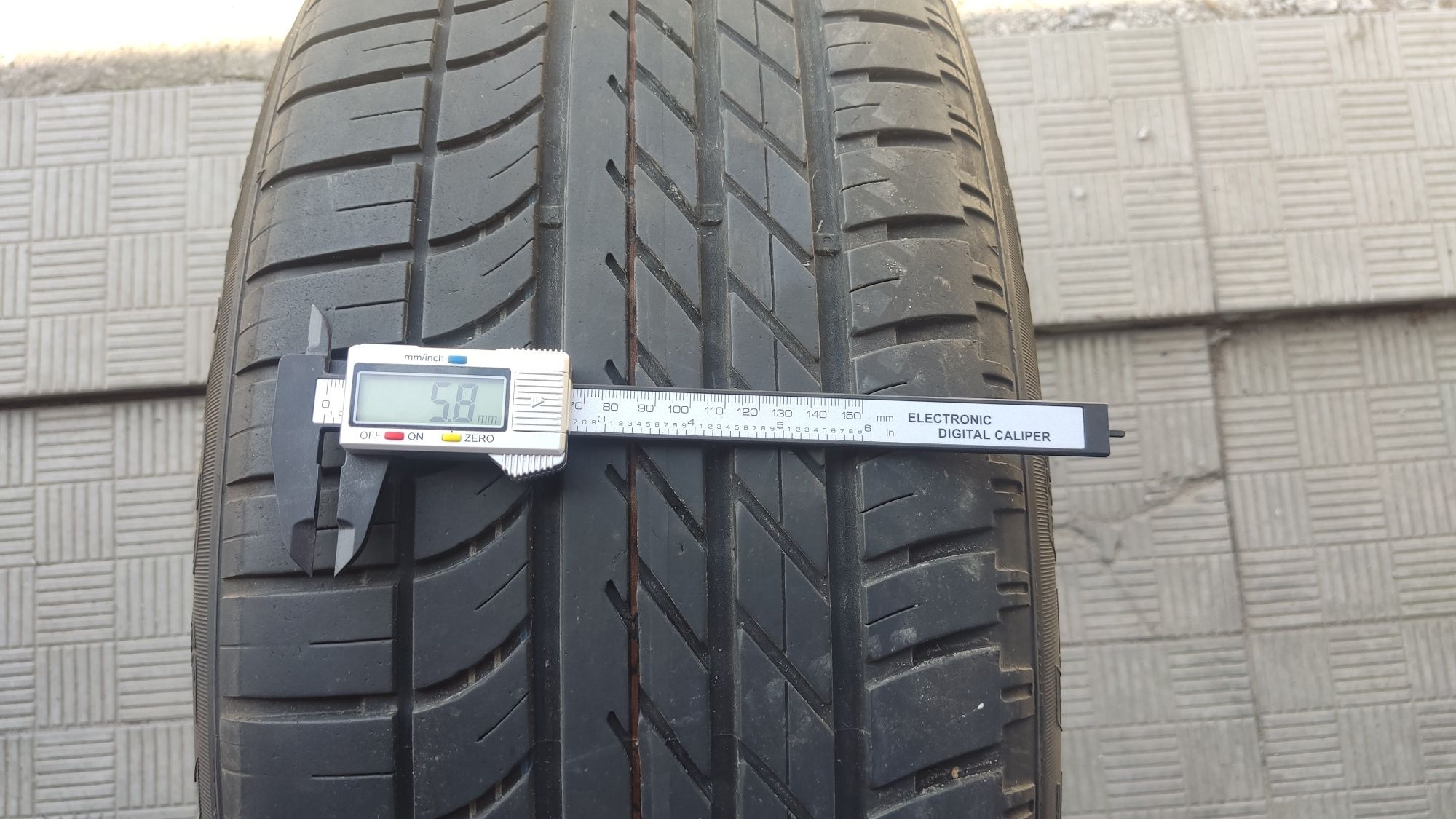 Шини Goodyear Eagle F1 Asymmetric SUV 275/45 R21