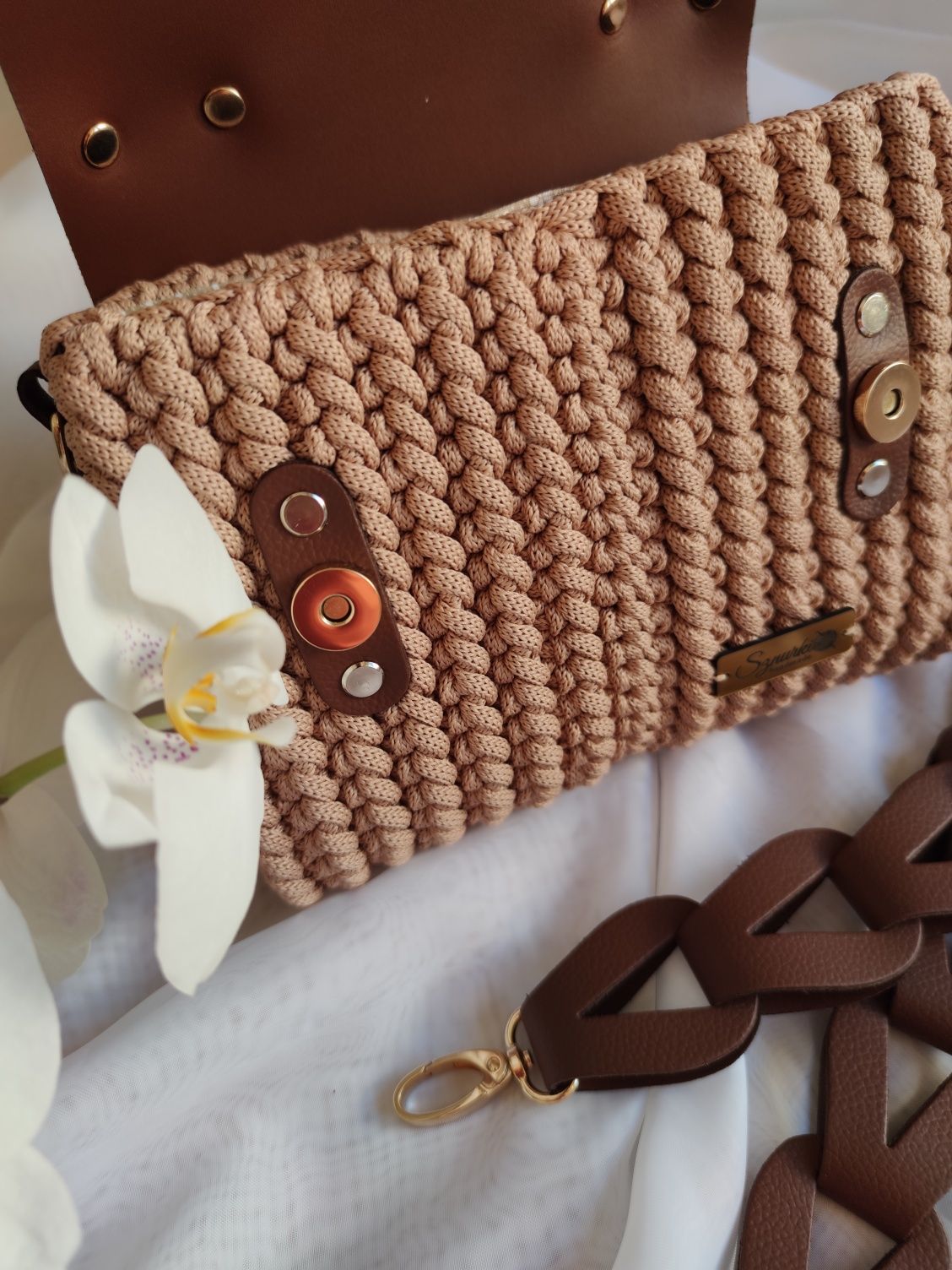 Torebka listonoszka skóra naturalna ręcznie szydełkowana handmade