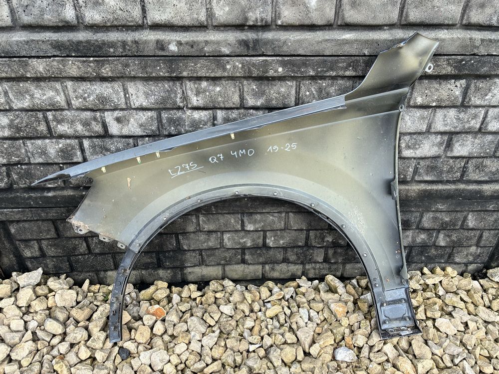 Blotnik przedni prawy aluminium LZ7S ORYGINAL AUDI Q7 SQ7 4M 4M0 15-25