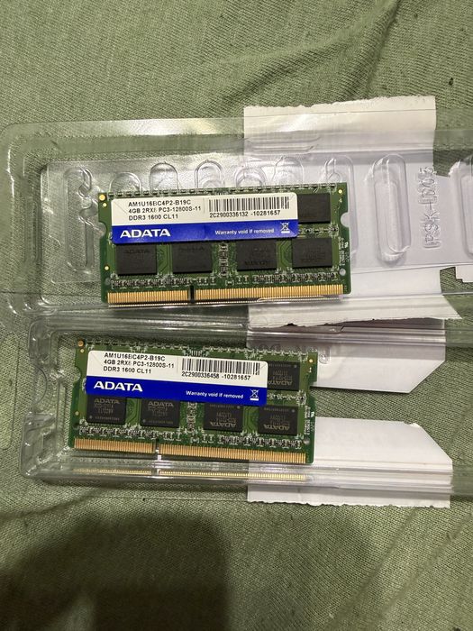 Оперативна память DDR3 4gb 1600 Cl11 PC3-12800S