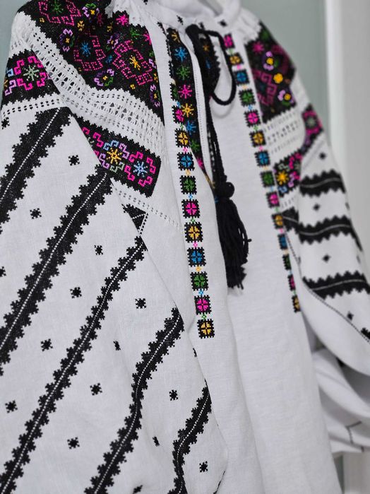 Вишита сорочка жіноча ручна робота