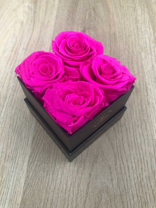 Zakonserwowana róża w pudełku ozdobnym, różowa