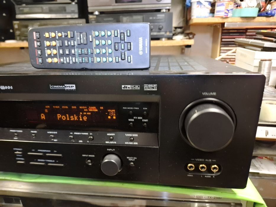 Amplituner Yamaha RX-V450 optyka pilot