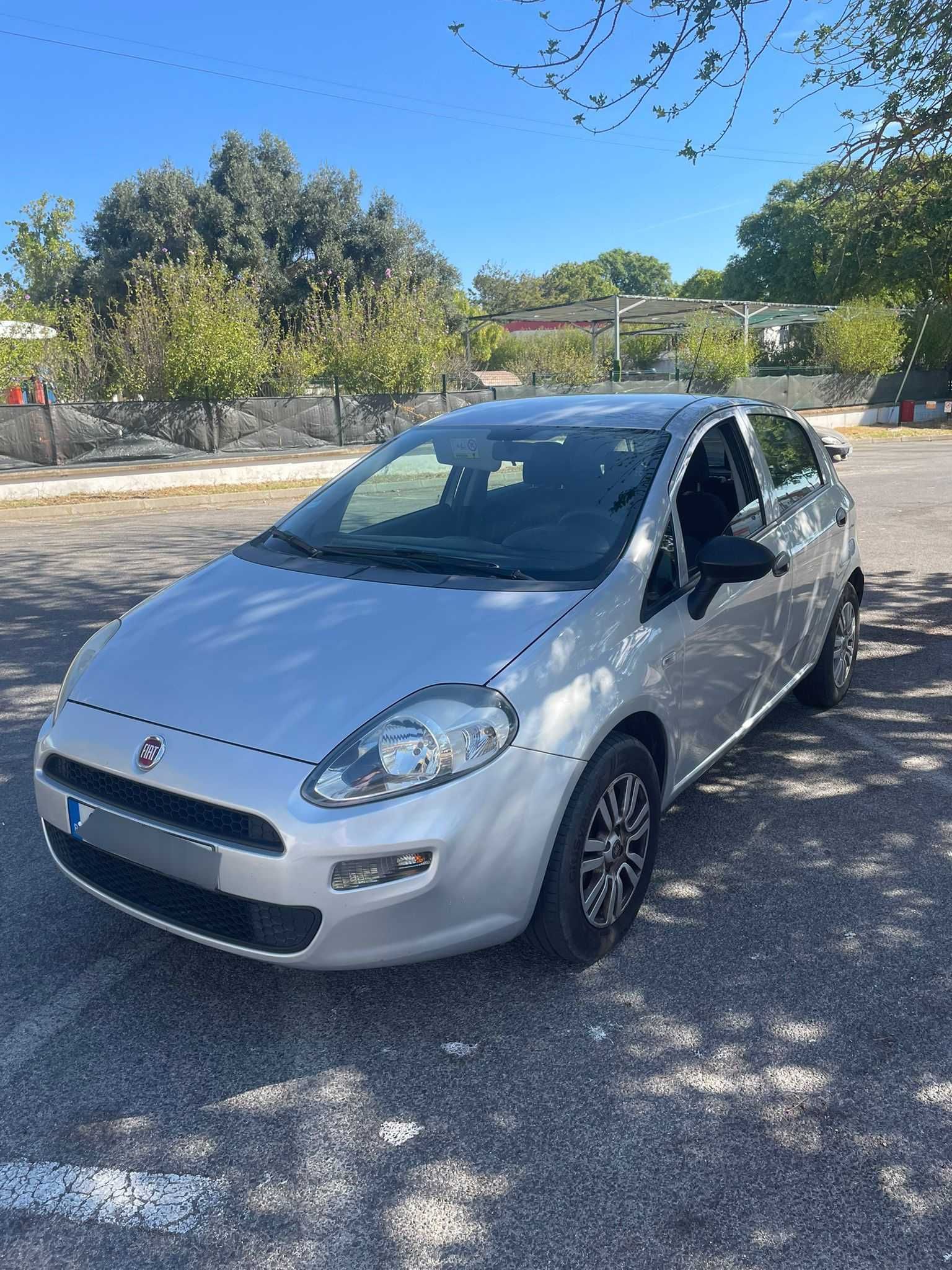 Fiat Punto como novo