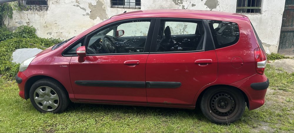 Honda Jazz uszkodzona belka tylna