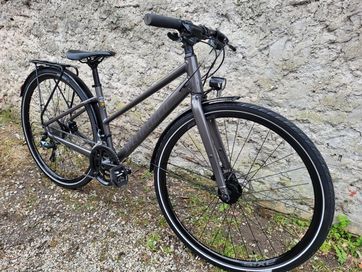 Rower Specialized Sirrus 3.0 EQ trekking cross młodzieżowy Shimano Tia