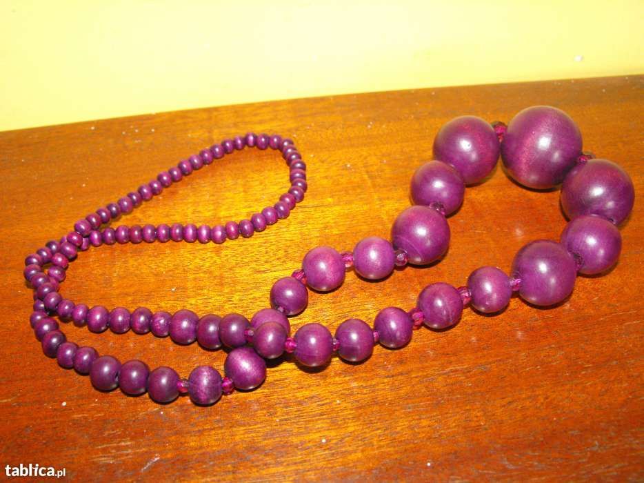 korale fioletowe C&A nowe