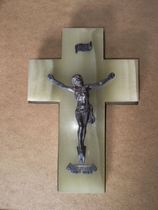 Piękny krzyż z onyksu i mosiądzu XIX/XX w.